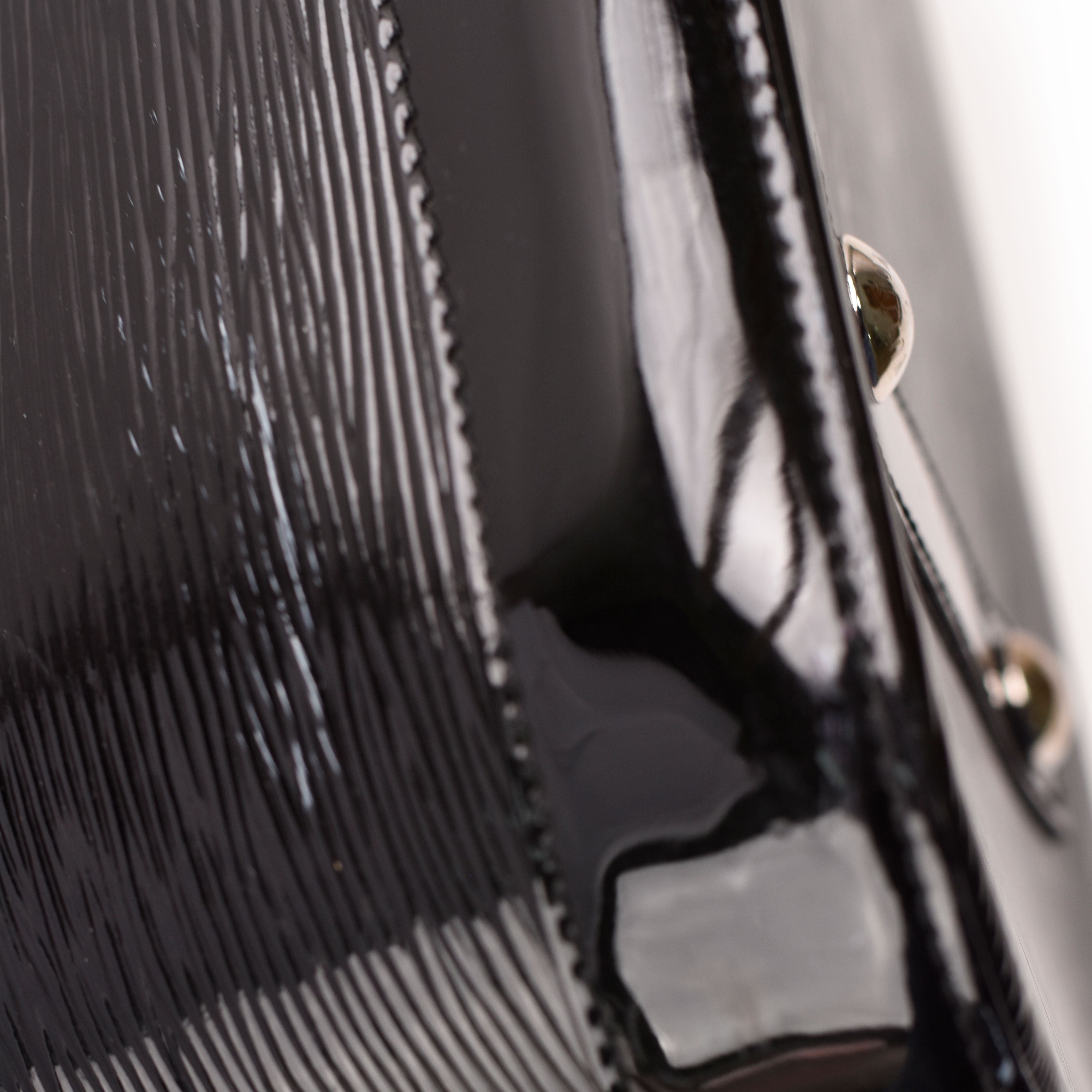Louis Vuitton Alma GM Black Epi Electric Leather