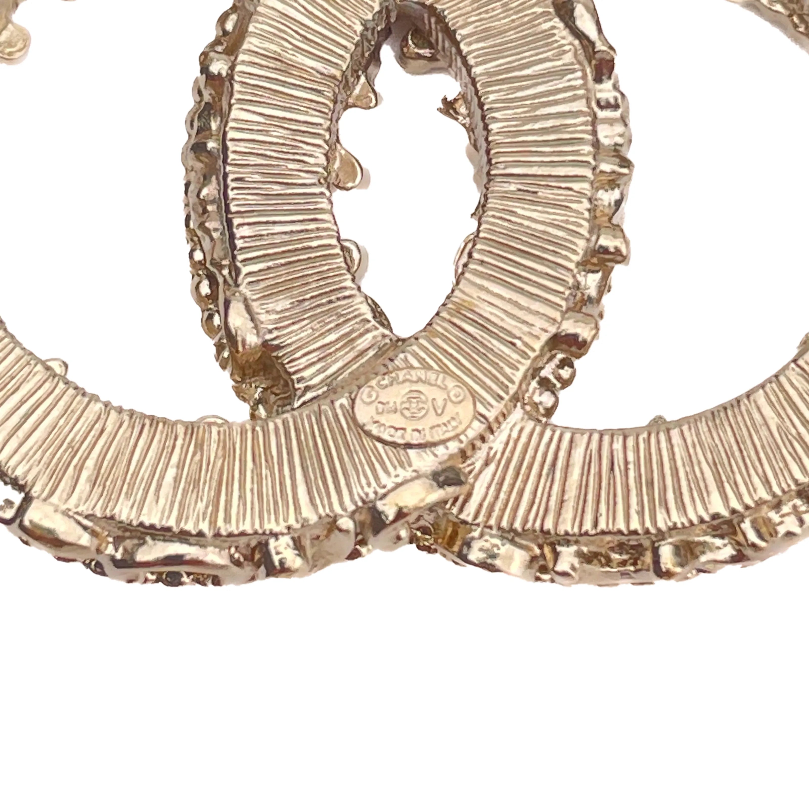 Chanel Black Enamel CC Baroque Brooch