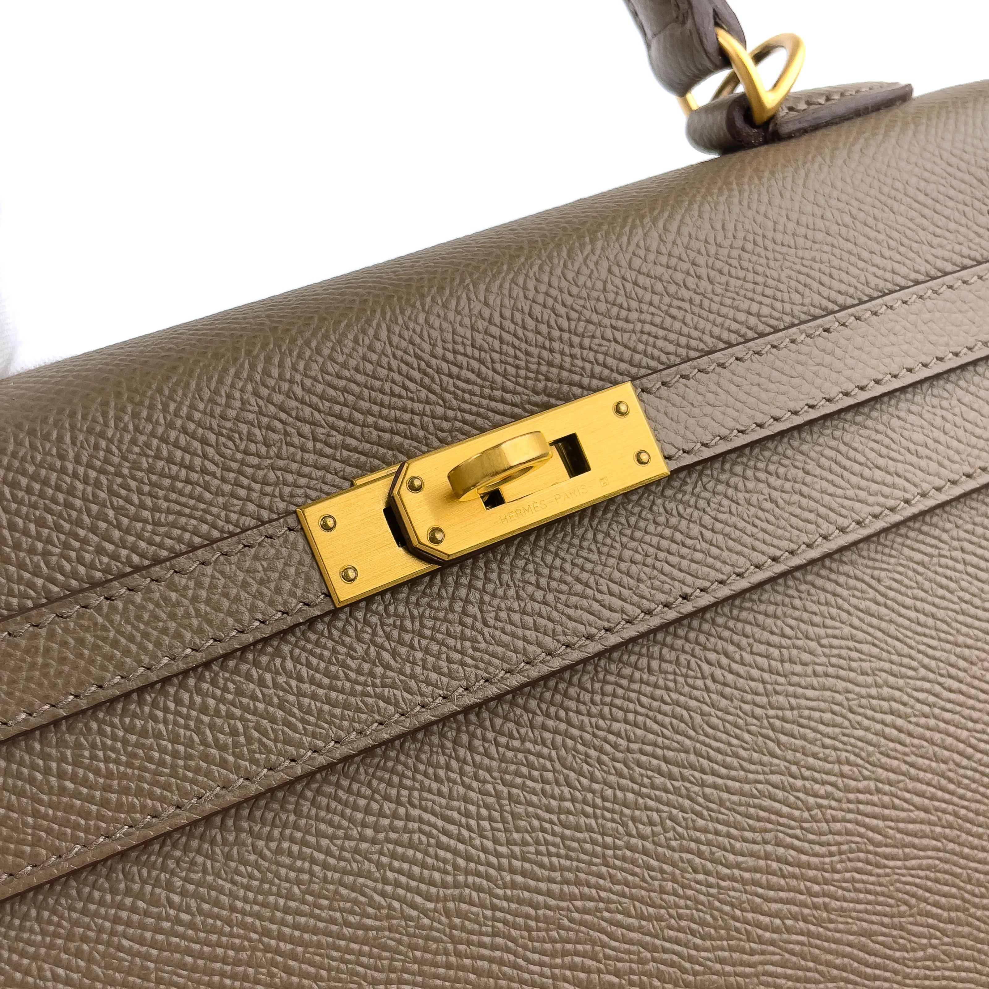 Hermès Kelly 25 Sellier  Etoupe & Rouge H Bi-Colour with Brushed Gold Hardware