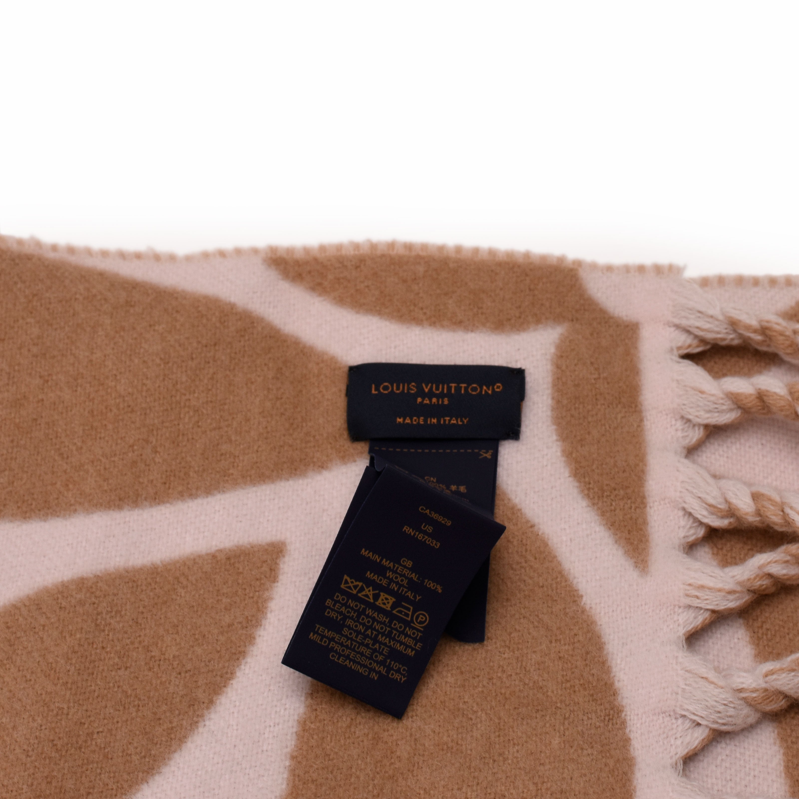 Louis Vuitton Reykjavik Scarf Sable